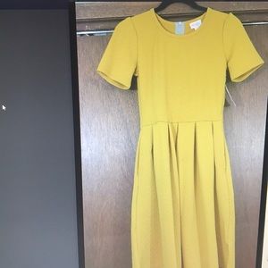 LuLaRoe Amelia